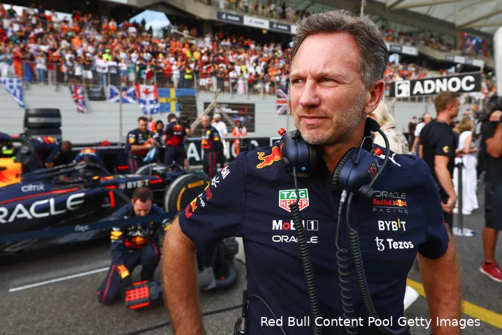 <i>Christian Horner bleef na het 2021-seizoen Red Bull Racing trouw.</i>
