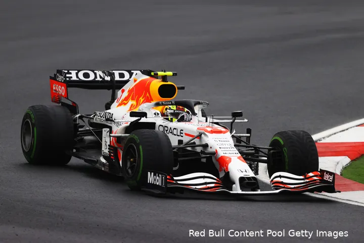<i>Red Bull leek een probleem te hebben bij het vertrek van Honda, maar wist een motorbevriezing af te dwingen.</i>