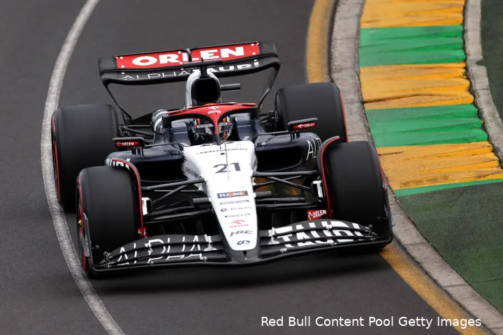 De Vries reed een handjevol rondes tijdens de tweede vrije training van de Grand Prix van Australië 2023.