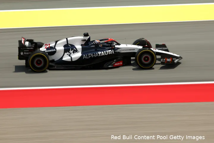 De laatste stint op de medium band ging voorspoedig voor De Vries (Foto: Red Bull Content Pool/Getty Images)