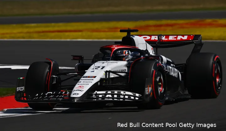 De Vries heeft alles gegeven in zijn laatste race. (Foto: Red Bull Content Pool/Getty Images)