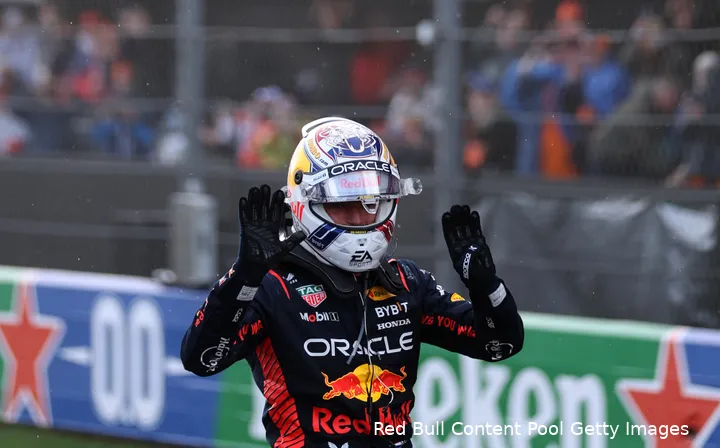 Verstappen pakte zijn negende opeenvolgende zege in Zandvoort. (Foto: Red Bull Content Pool/Getty Images)
