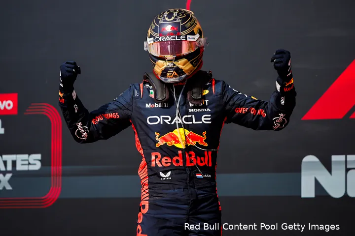 verstappen rb19 cota 2023