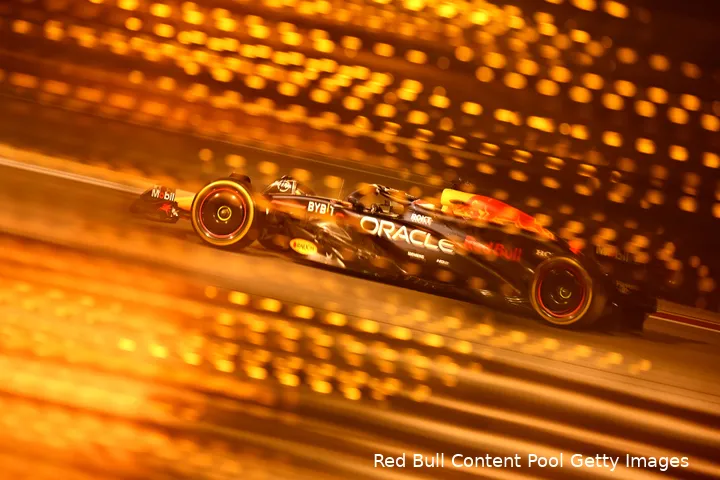 rb20 red bull wintertest max verstappen 22