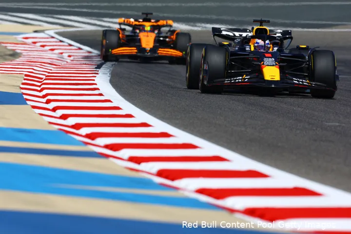 rb20 red bull wintertest max verstappen lando norris mclaren