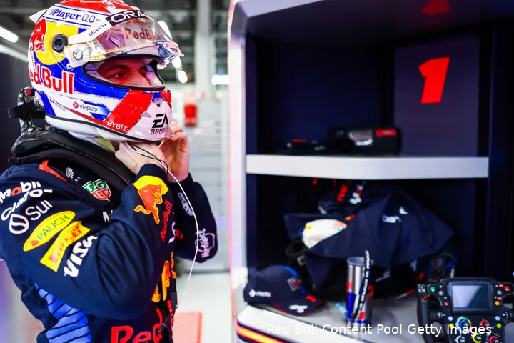 helm max verstappen red bull racing 4