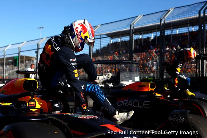 Verstappen pakte naar eigen zeggen onverwachts zijn 35ste pole. (Foto: Red Bull Content Pool/Getty Images)