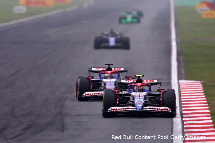 Volgens de RB-teambaas komt het vooral door 'pech' dat Ricciardo tot nu toe minder punten heeft gepakt dan teamgenoot Tsunoda (Foto: Red Bull Content Pool Getty Images)<br>