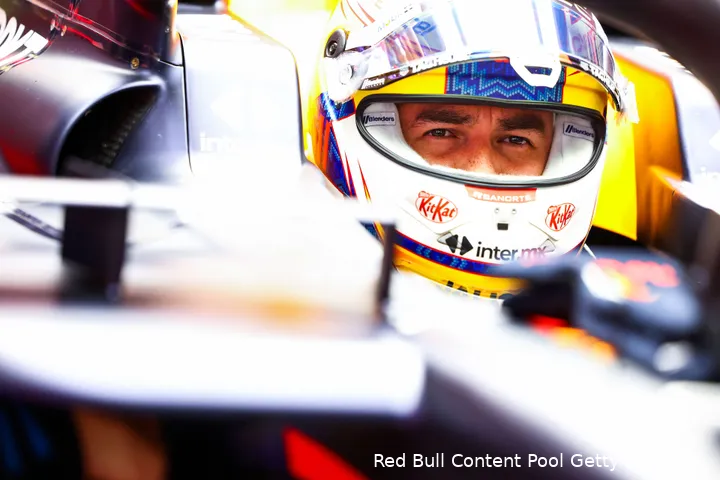 Pérez maakt zich op voor de Grand Prix van Miami. (Foto: Red Bull Content Pool/Getty Images).