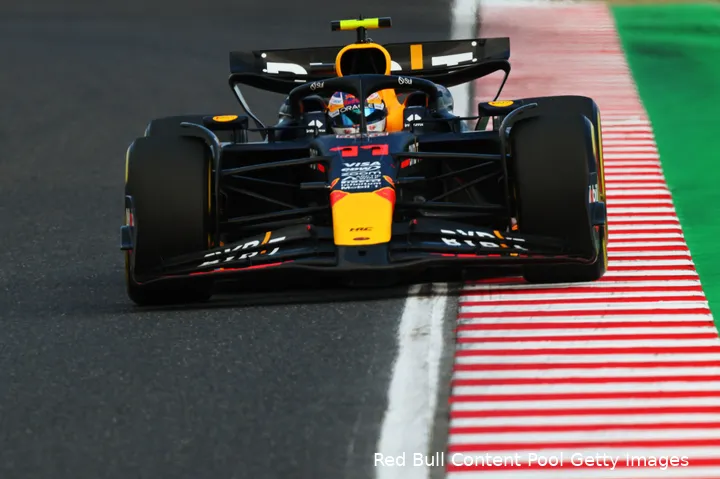 Pérez pakte een P2 nadat Verstappen de race in Japan won.