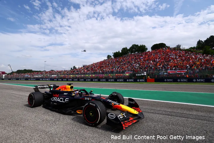 Verstappen pakte in Imola en Spanje nog de overwinningen, maar moest daarna lang wachten.