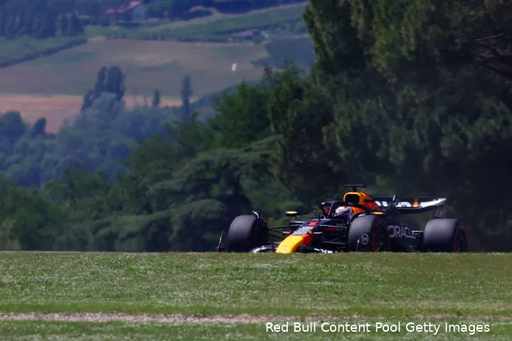 Verstappen op weg naar poleposition, kwalificatie Grand Prix van Emilia-Ronagna, 2024.