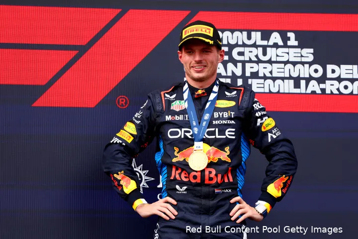 max verstappen win red bull racing imola 2024 juich 2 medaille