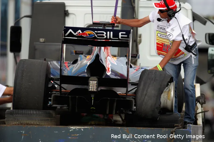 red bull racing crash turkije 2010 sebastian vettel mark webber