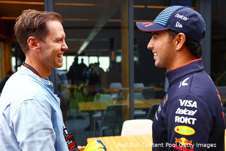 Vettel wil Red Bull gerust helpen in de toekomst.