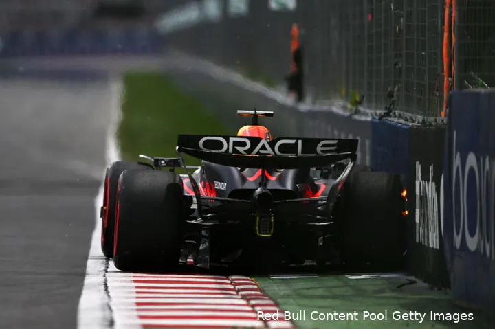 <i>Verstappen overleefde Q2 met moeite.</i>