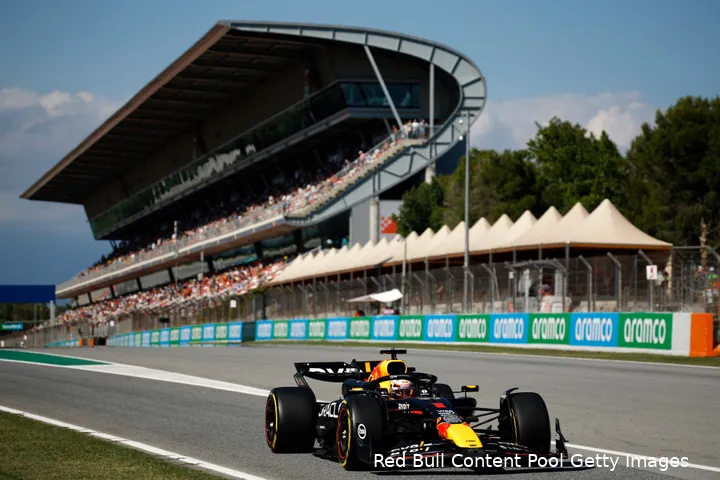 Max Verstappen, vrije training, Grand Prix van Spanje 2024, hoofdtribune Circuit de Barcelona-Catalunya.