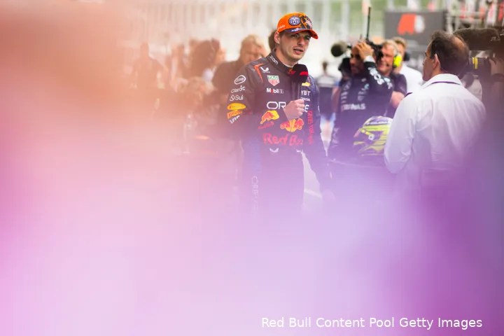 Verstappen wist P2 te pakken, Pérez start op zondag vanaf P11. (Foto: Red Bull Content Pool/Getty Images).