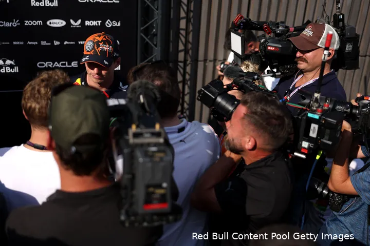 <i>Oppassen met scheldwoorden!</i>