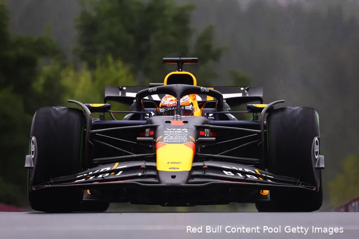 max verstappen red bull racing rb20 regen spa belgie 121