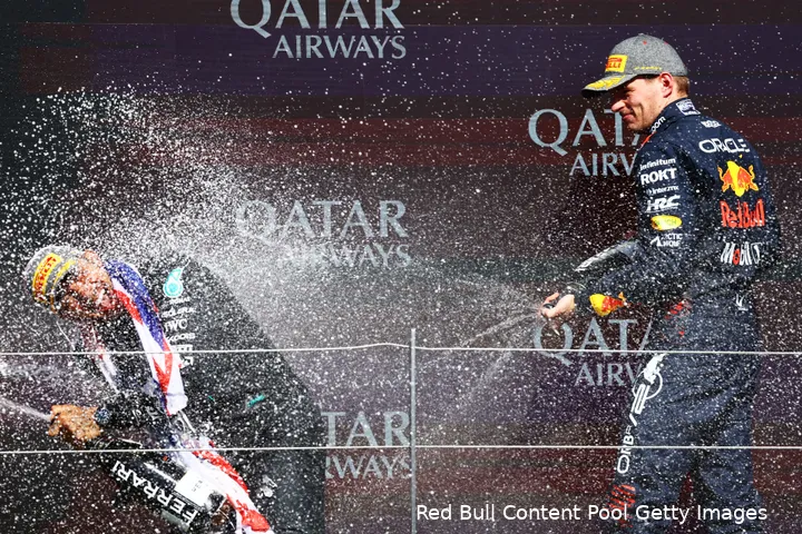 max verstappen silverstone groot brittannie engeland lewis hamilton podium