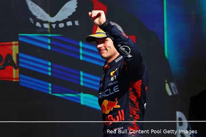 Aanbiedingen van Mercedes, geflirt van Wolff... Marko maakt zich er niet zo druk om.