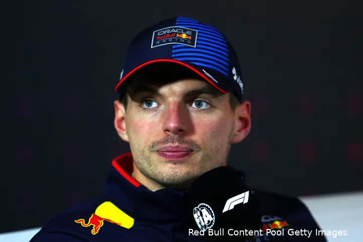max verstappen silverstone groot brittannie engeland serieus