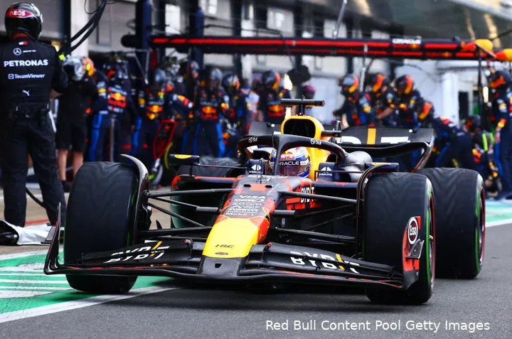 pitstop max verstappen red bull racing silverstone 2024 2
