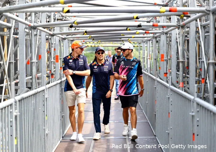 Gasly en De Vries hebben allebei maar een half seizoen bij Red Bull en VCARB gereden.