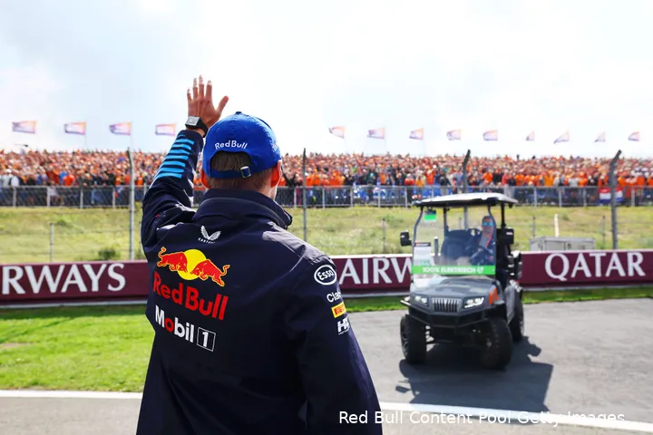 max verstappen nederland zandvoort zondag 1 zwaai 2