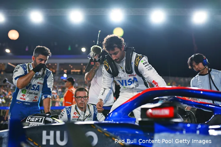 daniel ricciardo race singapore zondag visa cash app rb