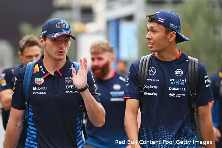 <i>Verstappen had het heel lastig achter zijn voormalige teamgenoot.</i>