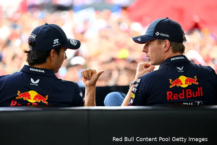 <i>Beide Red Bull-coureurs konden niet maximaliseren.</i>