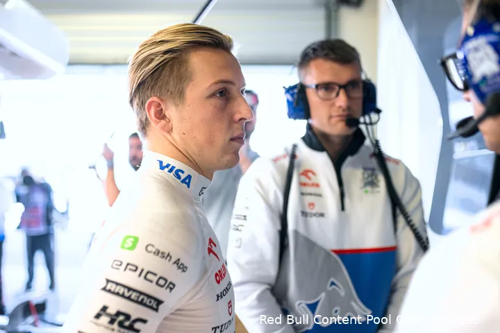 liam lawson vt2 mexico 2024 vcarb engineer garage