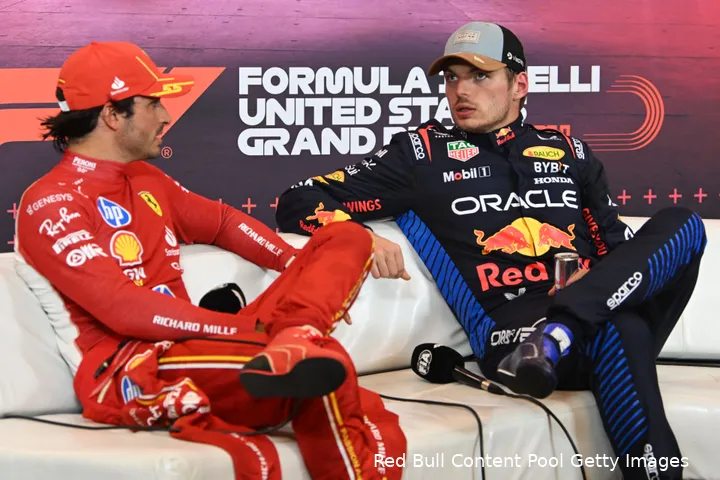 max verstappen carlos sainz post sprintrace zaterdag 2024