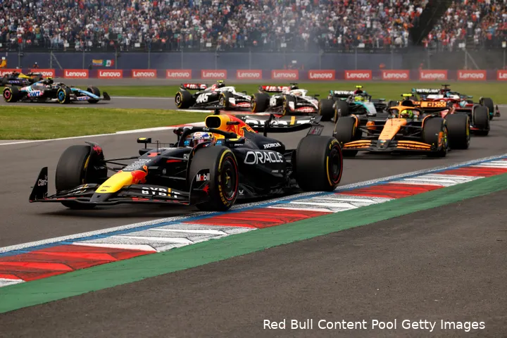 max verstappen rb20 mexico racedag 2024 redbullracing lando norris start