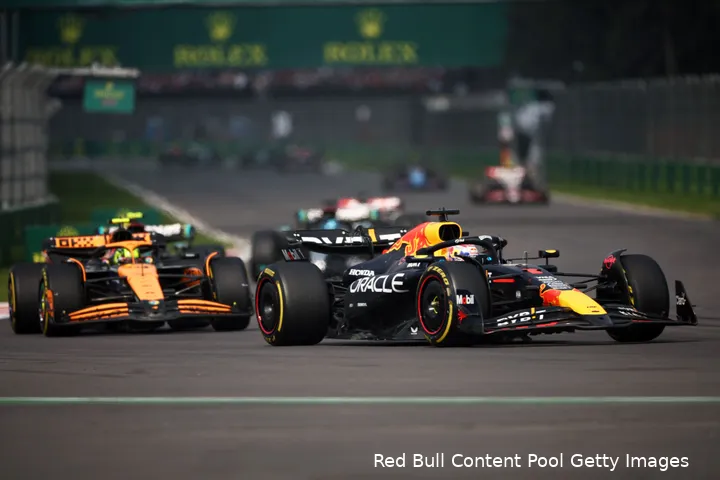 mexico start max verstappen carlos sainz lando norris 12