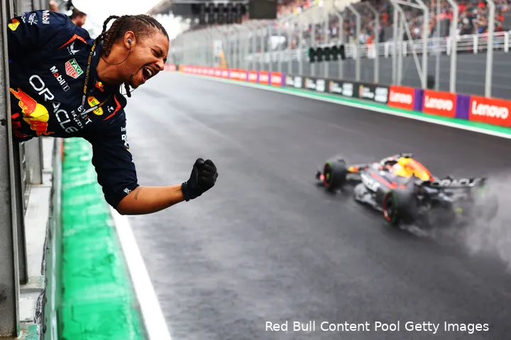 calum nicholas red bull racing gp sao paulo zondag 2024