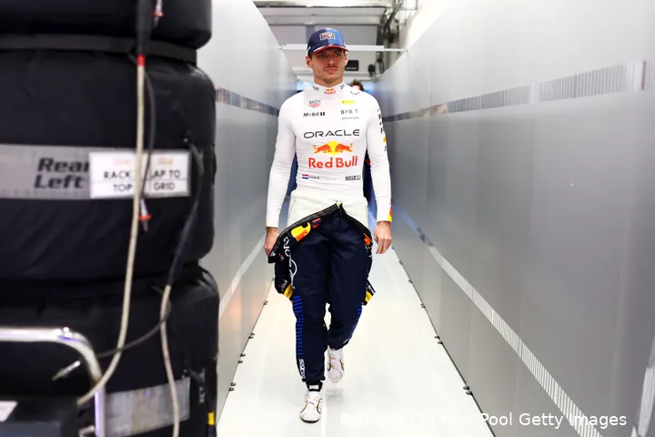 max verstappen 2024 qatar redbullracing zaterdag garage