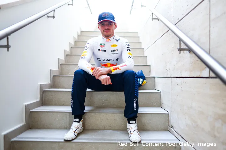 max verstappen 2024 qatar redbullracing zaterdag garage