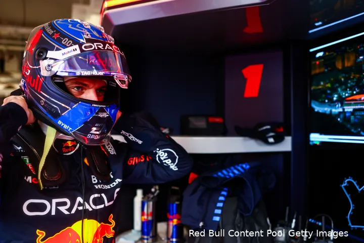 Verstappen hoopt dat het rijgedrag van de auto nog wel verbetert.