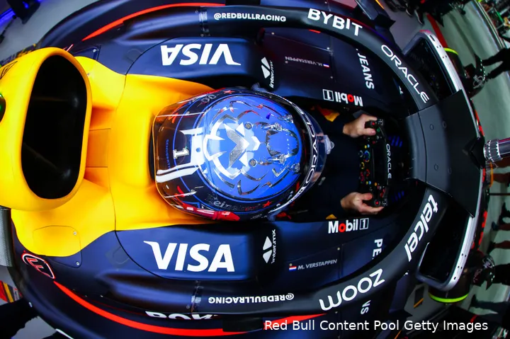 max verstappen red bull racing rb20 las vegas kwalificatie 1 helm