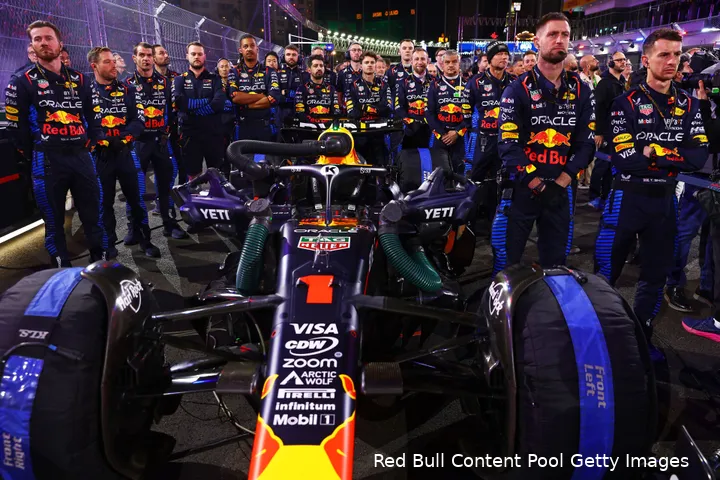 monteurs red bull racing las vegas max verstappen 8232