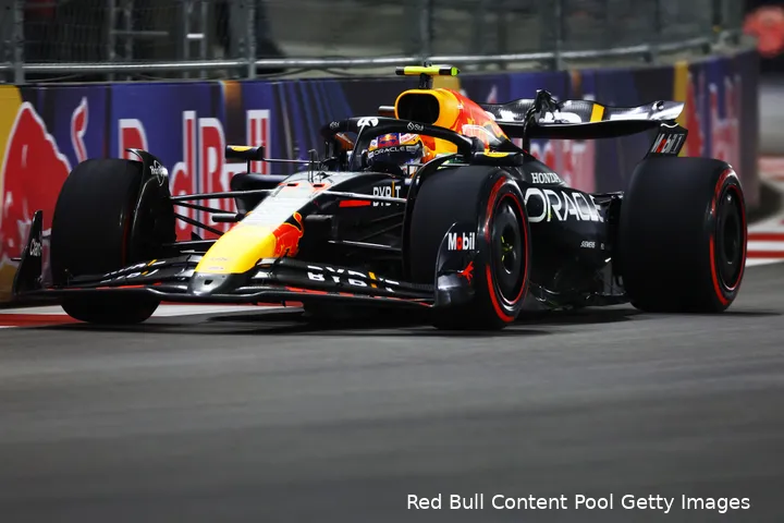 <i>Red Bull heeft minder achtervleugel nodig volgens Marko.</i>