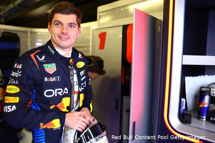 max verstappen blij abu dhabi 2024 12