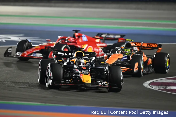 Norris kon het Verstappen niet moeilijk maken door de straf die hij kreeg.