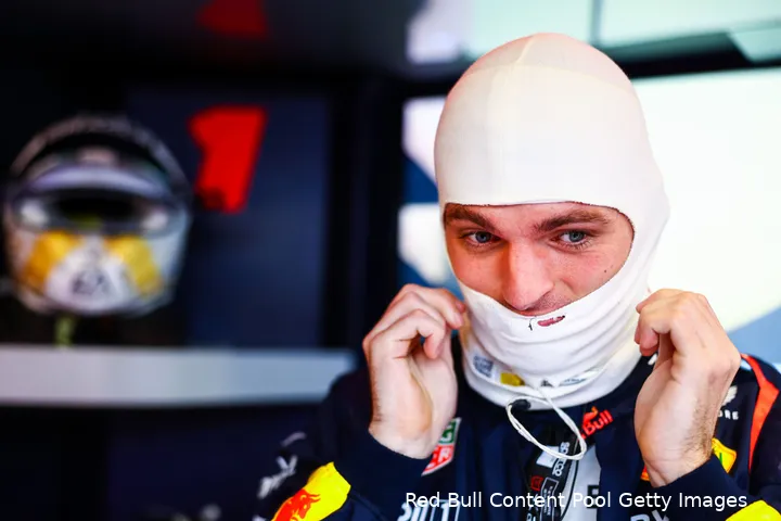max verstappen helm red bull racing abu dhabi zaterdag helm 13