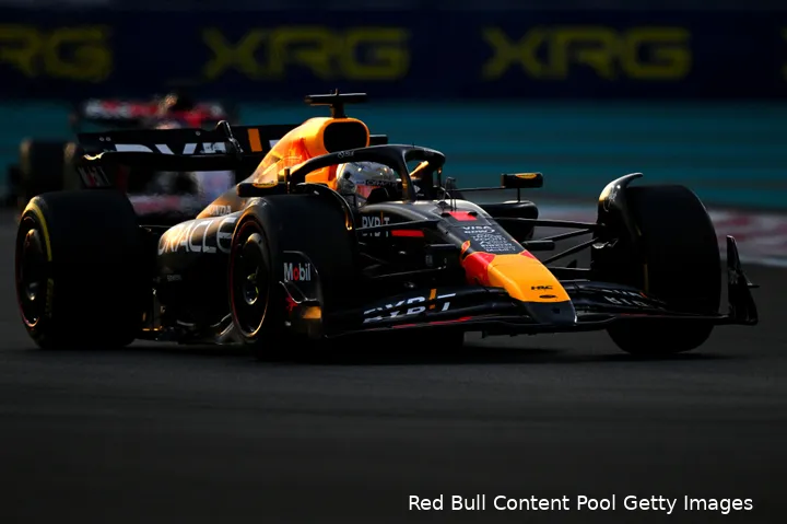 max verstappen rb20 red bull racing donker abu dhabi 2024 1413