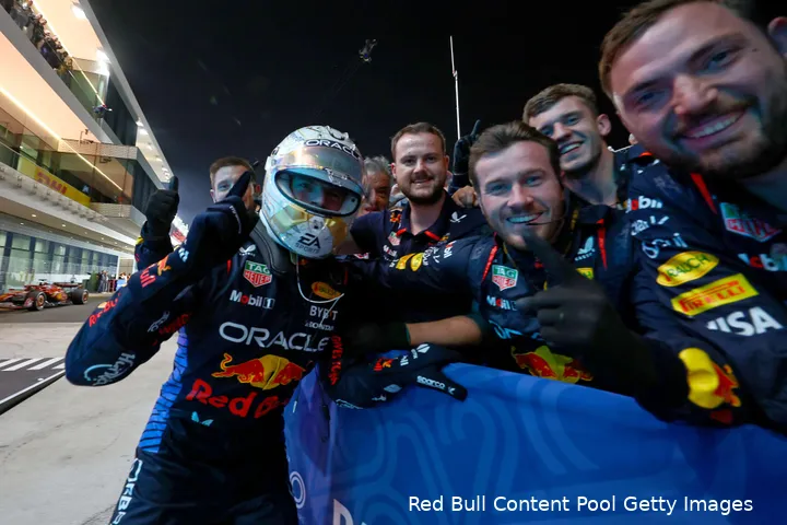 max verstappen red bull racing qatar win zege podium 1 juich 1 monteurs