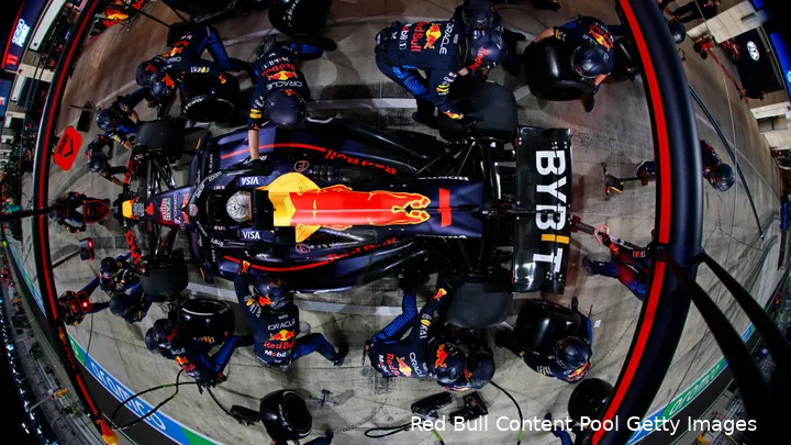 <i>Red Bull is op veel vlakken een geoliede machine.</i>